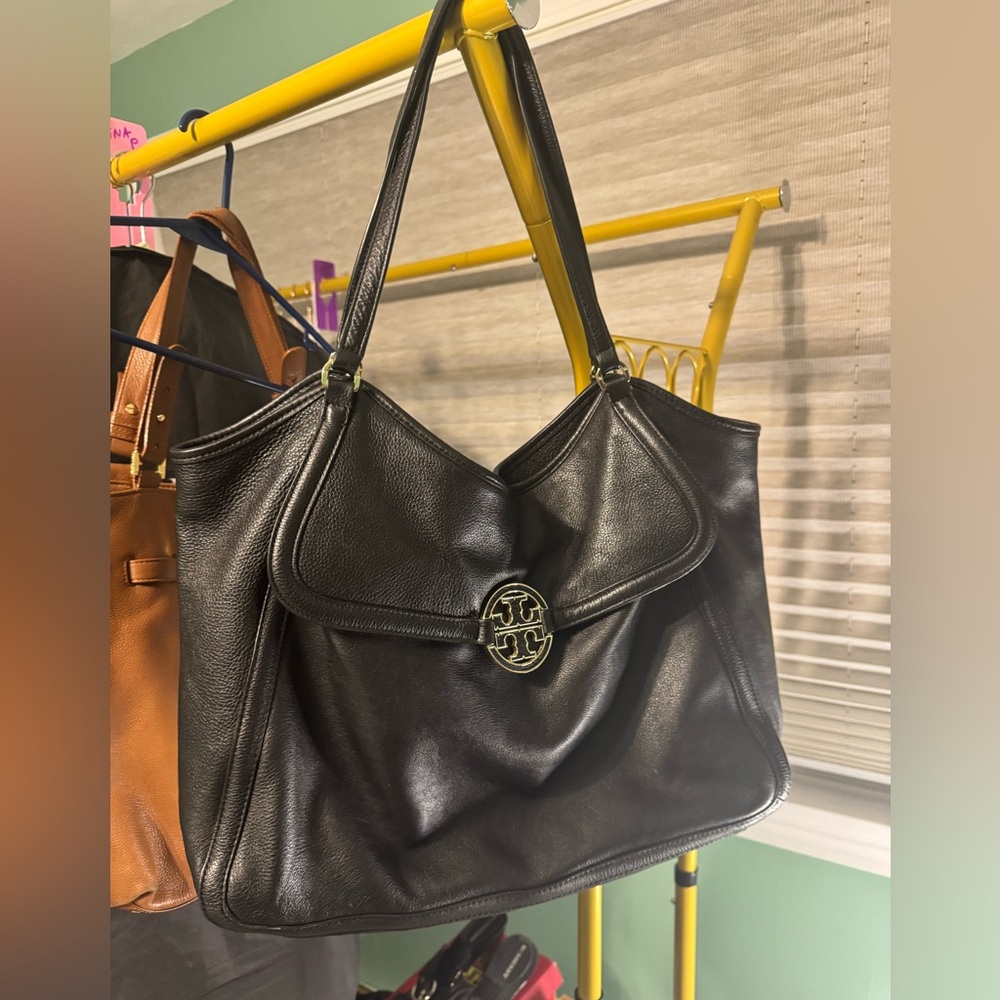 Tory Burch Amanda Easy Tote